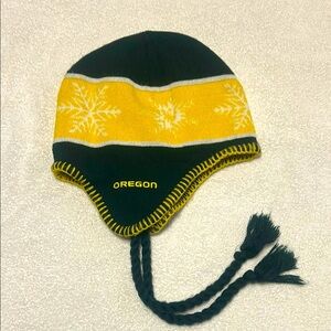 Oregon Ducks Green and Yellow Earflap Hat with Braided Ties
